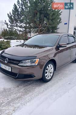 Седан Volkswagen Jetta 2011 в Подольске