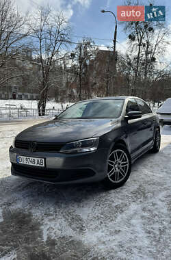 Седан Volkswagen Jetta 2010 в Києві
