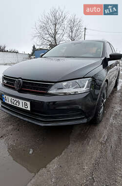 Седан Volkswagen Jetta 2015 в Коростышеве