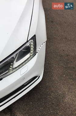 Седан Volkswagen Jetta 2015 в Мукачевому