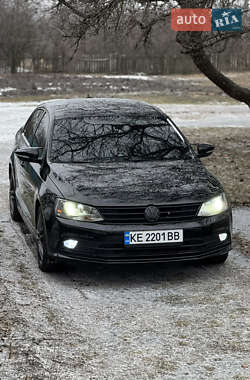 Седан Volkswagen Jetta 2015 в Великой Багачке