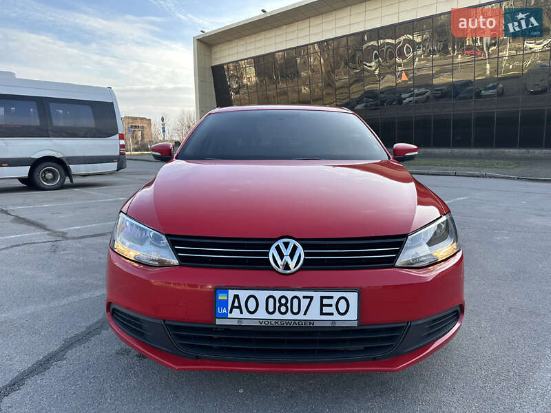 Седан Volkswagen Jetta 2014 в Запорожье