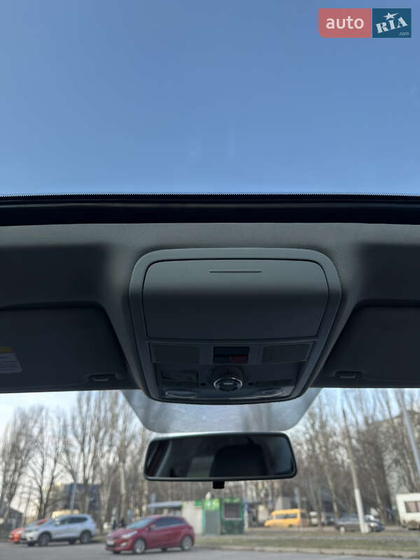 Седан Volkswagen Jetta 2014 в Запорожье