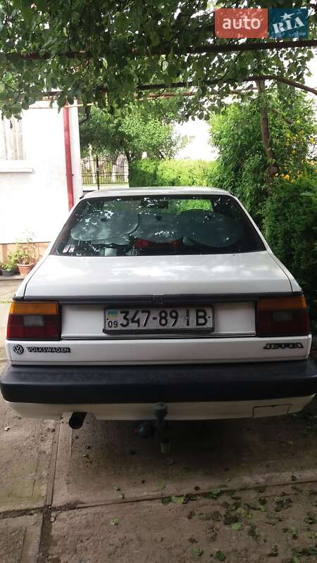 Седан Volkswagen Jetta 1987 в Надворной