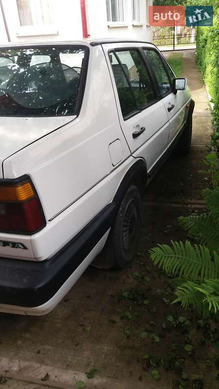 Седан Volkswagen Jetta 1987 в Надворной