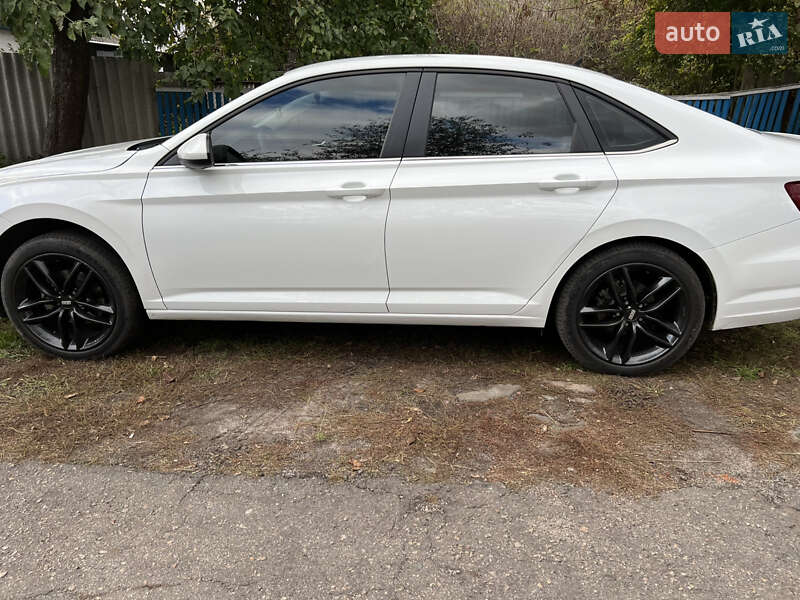 Седан Volkswagen Jetta 2018 в Талалаевке