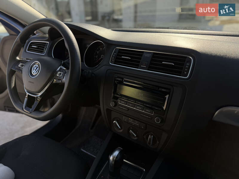 Volkswagen Jetta 2015