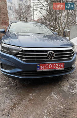 Седан Volkswagen Jetta 2018 в Тернополі