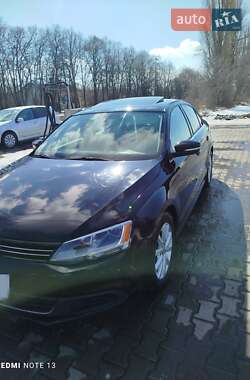 Седан Volkswagen Jetta 2013 в Христинівці
