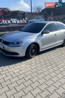 Седан Volkswagen Jetta 2011 в Теребовлі
