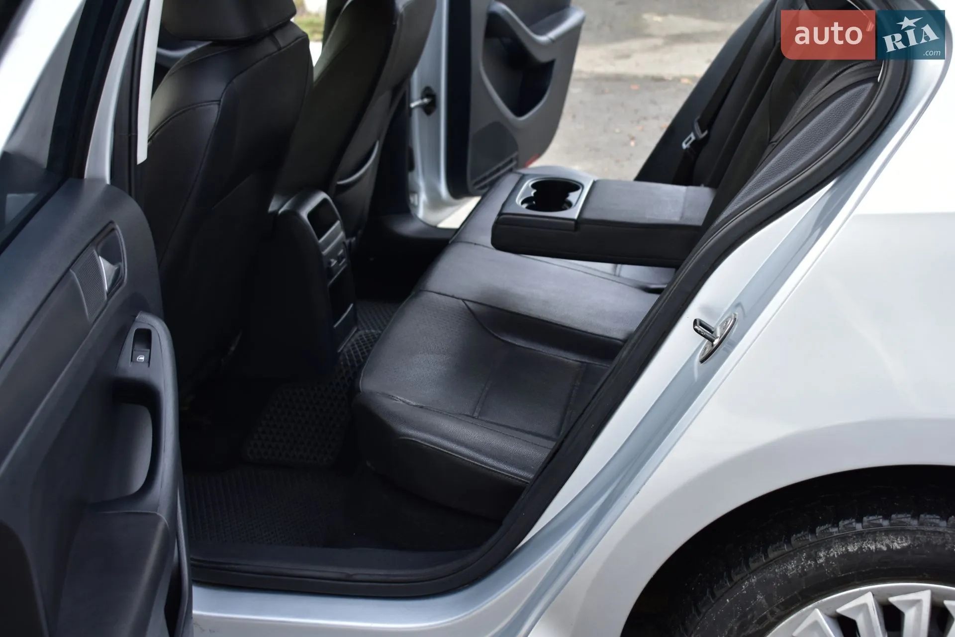 2012 Volkswagen Jetta - мініатюра 25
