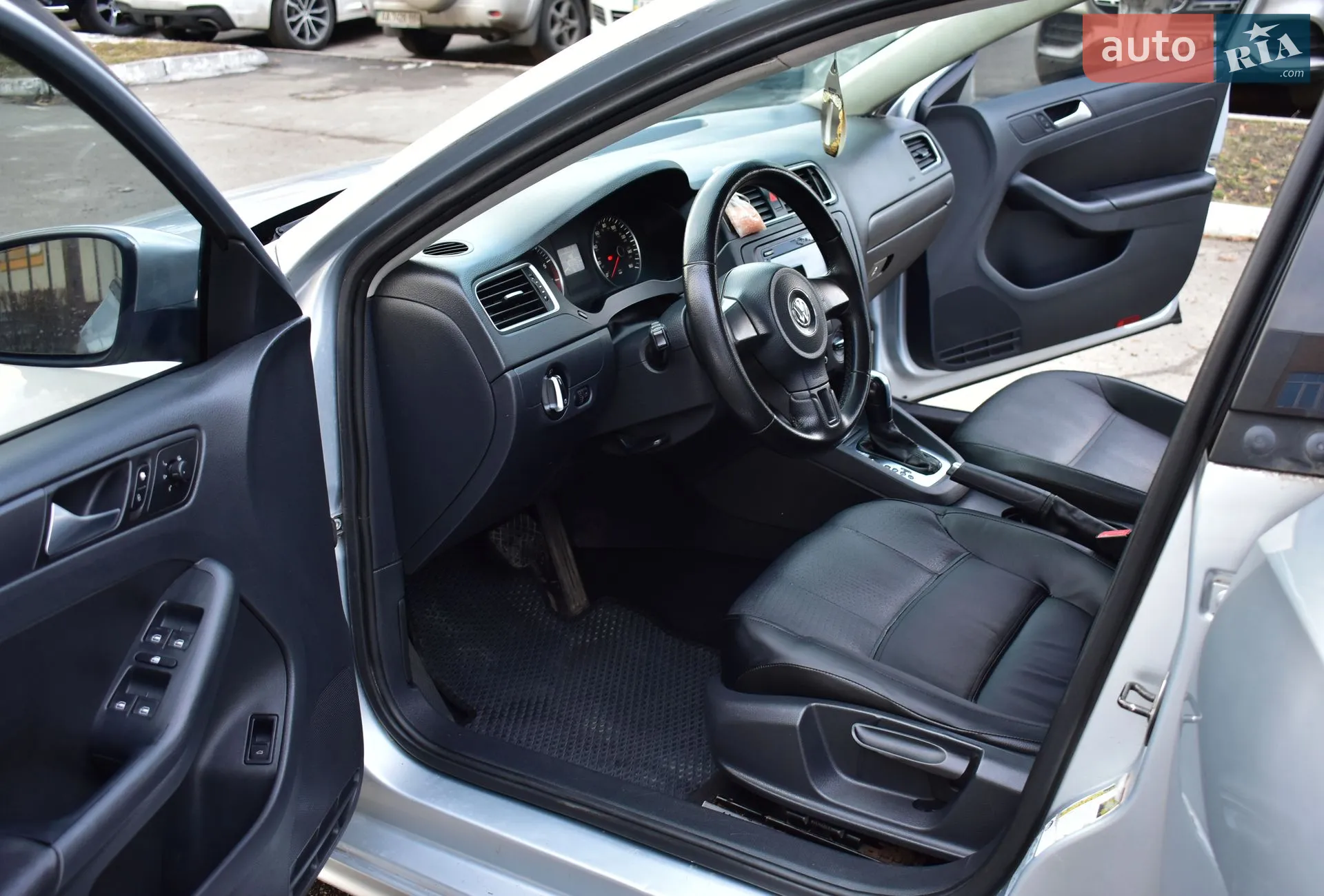 2012 Volkswagen Jetta - мініатюра 16