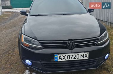 Седан Volkswagen Jetta 2012 в Харькове
