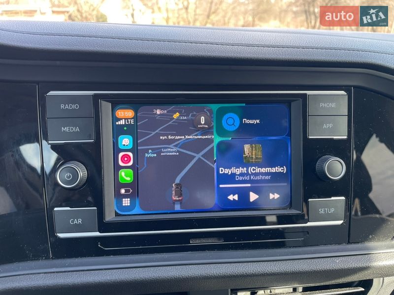 Седан Volkswagen Jetta 2019 в Львове