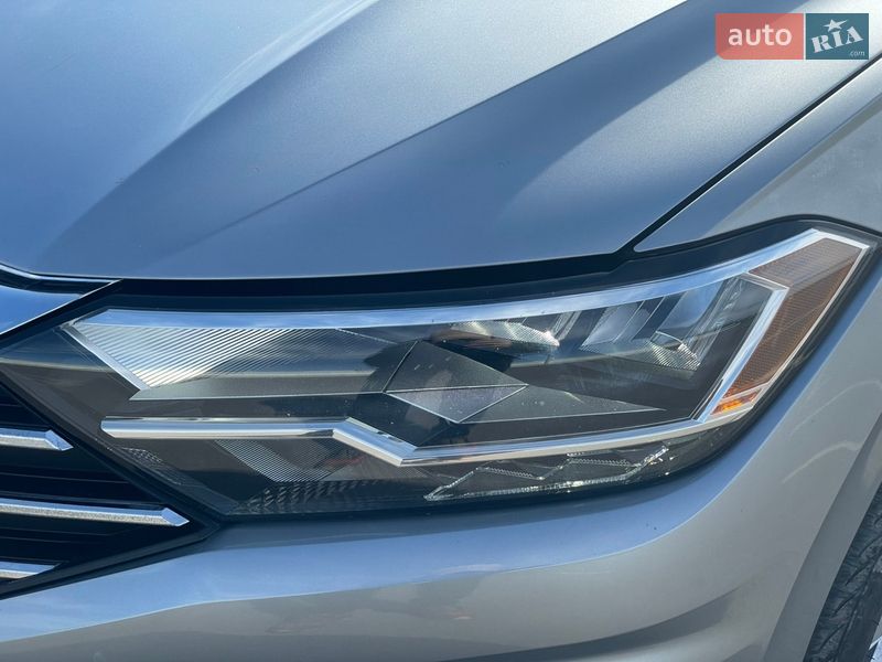 Седан Volkswagen Jetta 2019 в Львове