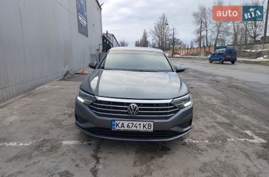 Седан Volkswagen Jetta 2019 в Киеве