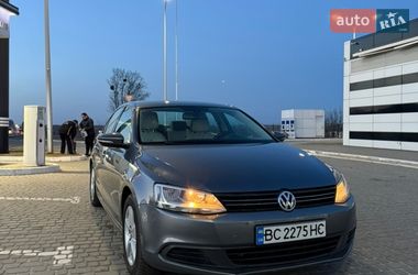 Седан Volkswagen Jetta 2012 в Львове