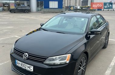 Седан Volkswagen Jetta 2012 в Одесі