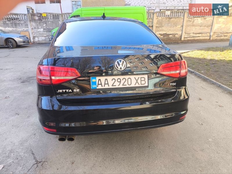 Седан Volkswagen Jetta 2015 в Киеве