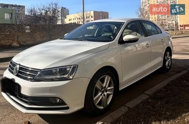 Седан Volkswagen Jetta 2016 в Києві