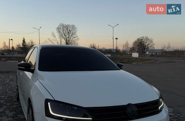 Седан Volkswagen Jetta 2013 в Харькове