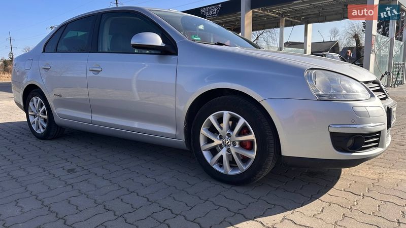 Седан Volkswagen Jetta 2009 в Стрые