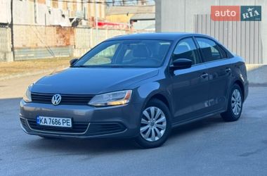 Седан Volkswagen Jetta 2014 в Києві