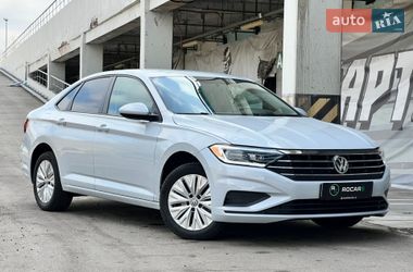 Седан Volkswagen Jetta 2019 в Киеве
