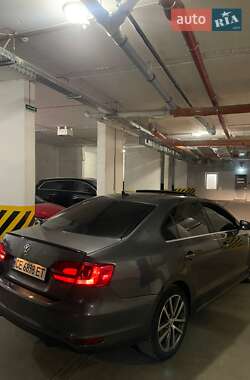 Седан Volkswagen Jetta 2012 в Черновцах