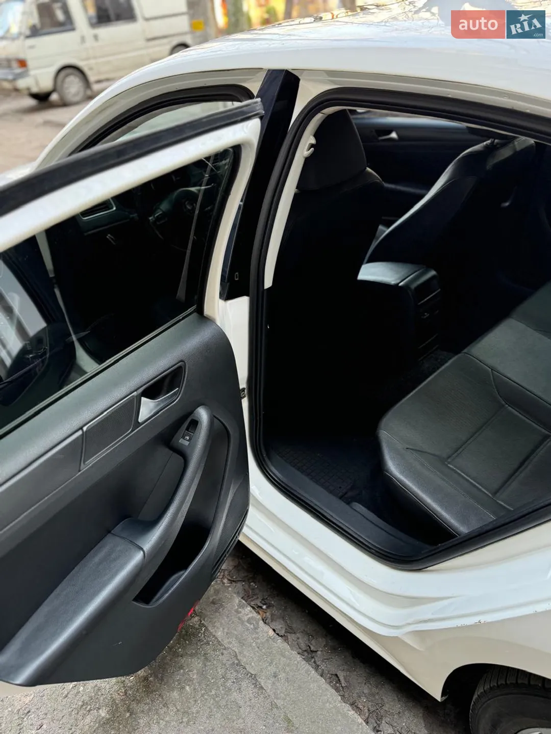 2012 Volkswagen Jetta - мініатюра 11