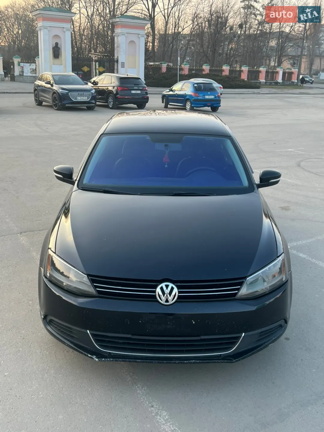 2011 Volkswagen Jetta - фото 1