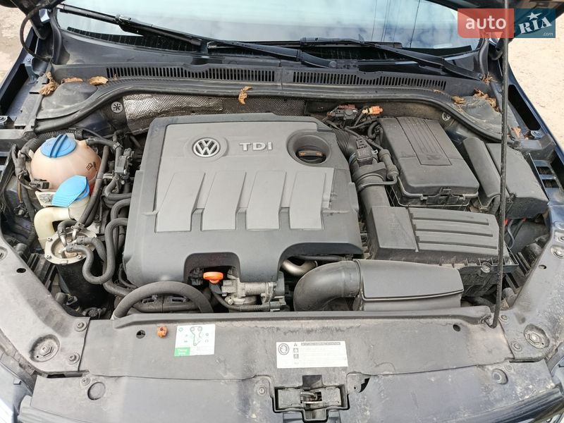 Седан Volkswagen Jetta 2011 в Черновцах