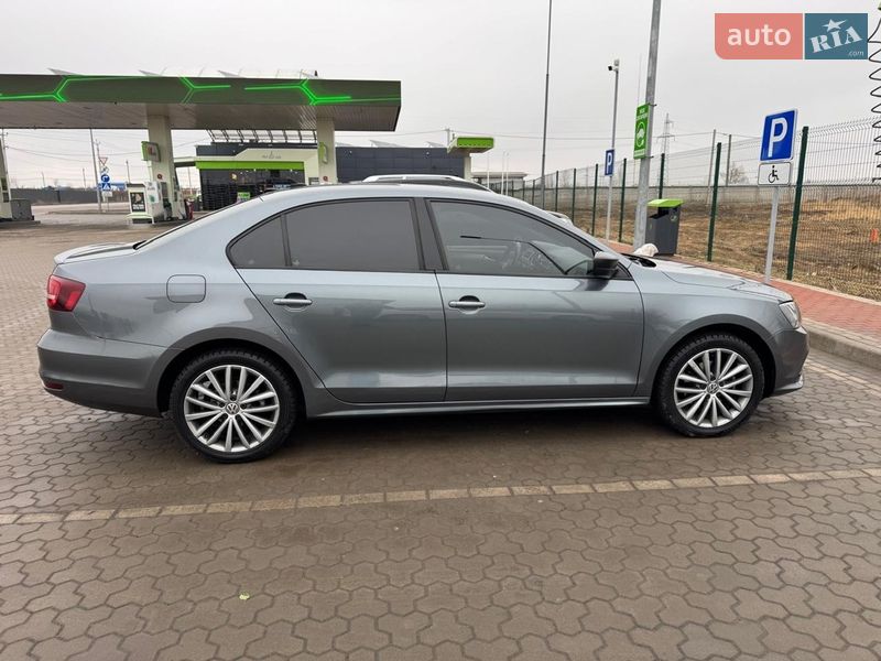 Volkswagen Jetta 2015