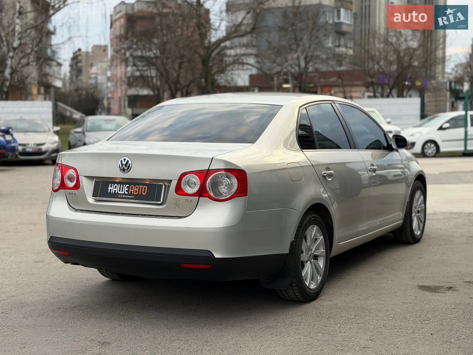 2010 Volkswagen Jetta - мініатюра 12
