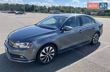 Седан Volkswagen Jetta 2015 в Чернігові