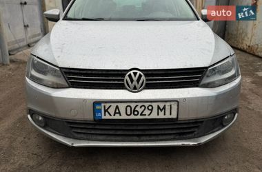 Седан Volkswagen Jetta 2010 в Києві