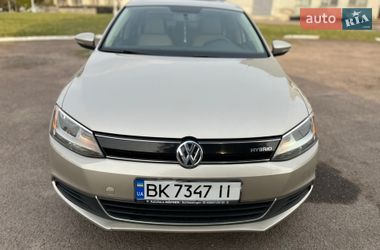 Седан Volkswagen Jetta 2013 в Ровно