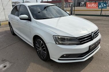 Седан Volkswagen Jetta 2016 в Києві