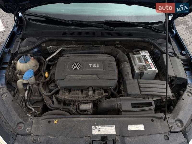 Седан Volkswagen Jetta 2014 в Ивано-Франковске