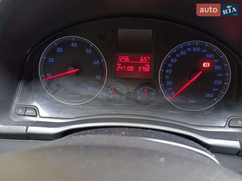 Седан Volkswagen Jetta 2005 в Львове