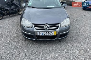 Седан Volkswagen Jetta 2005 в Старокостянтинові