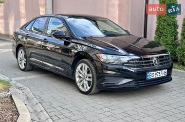 Седан Volkswagen Jetta 2018 в Тернополе