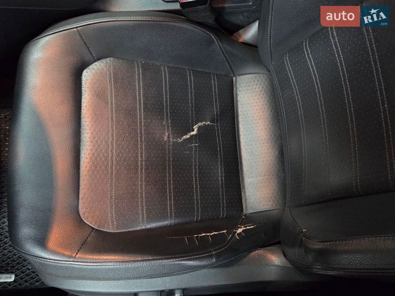 Седан Volkswagen Jetta 2012 в Борисполе