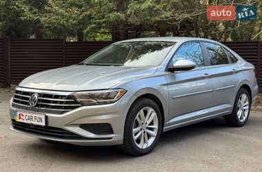 Седан Volkswagen Jetta 2019 в Львове