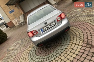 Седан Volkswagen Jetta 2006 в Грушево