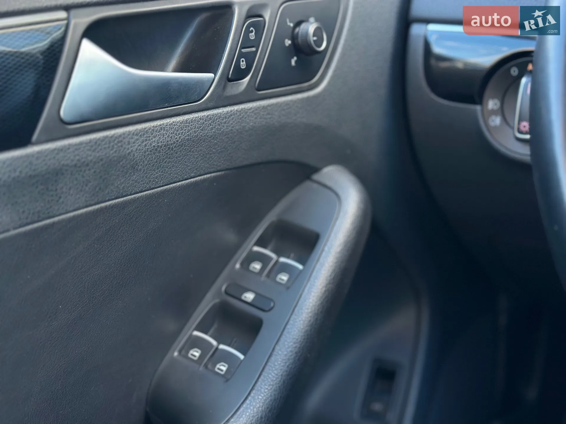 2016 Volkswagen Jetta - мініатюра 28