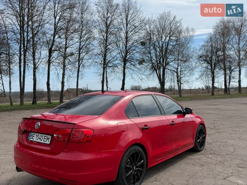 Седан Volkswagen Jetta 2013 в Сумах