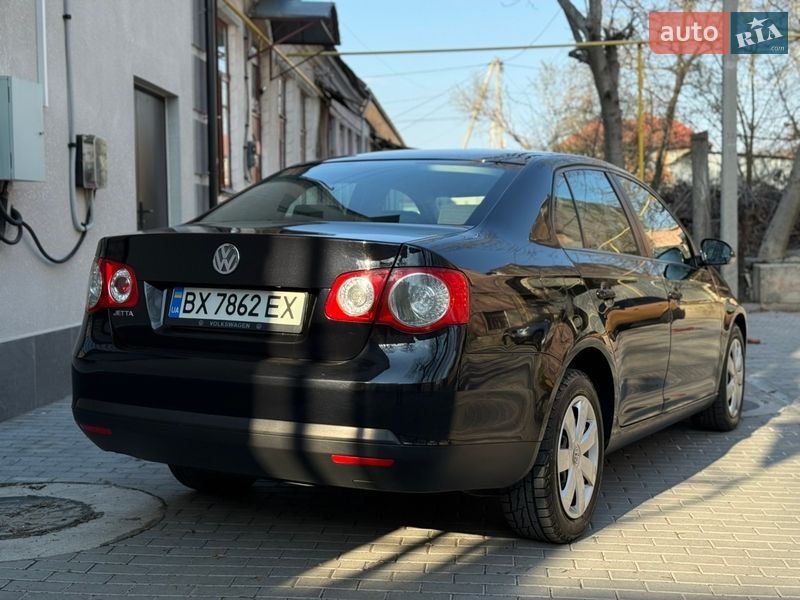 Седан Volkswagen Jetta 2005 в Могилев-Подольске