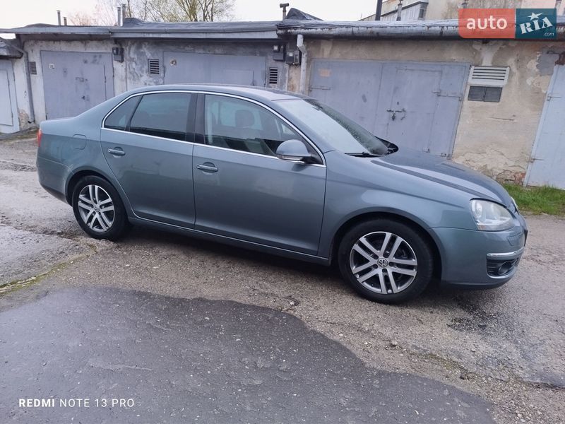 Седан Volkswagen Jetta 2006 в Тернополі