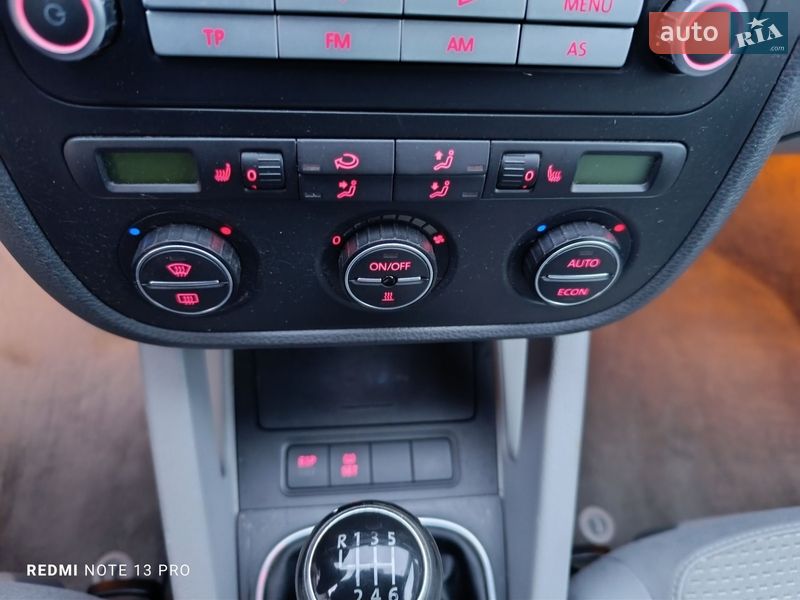 Седан Volkswagen Jetta 2006 в Тернополі